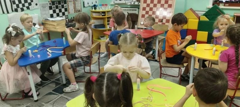 Подготовка праздничных открыток